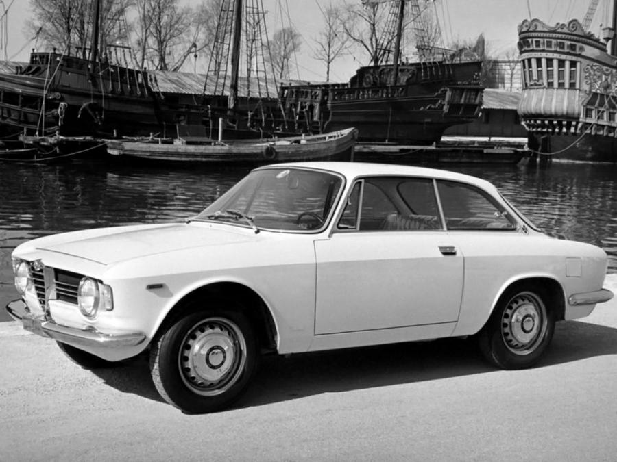  Alfa Romeo Giulia Sprint GT Veloce (105) 1965 года  (фото 7 из 11)